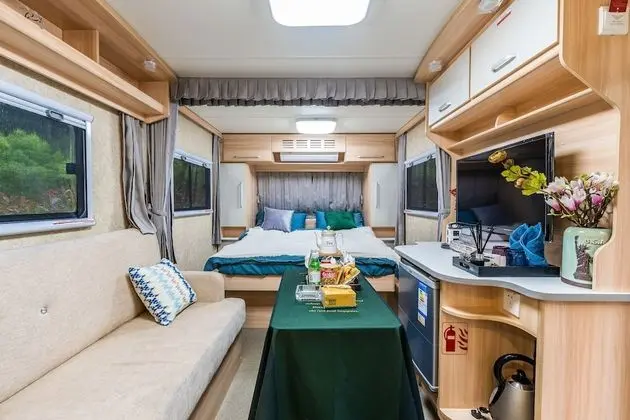 Exclusive Karavan