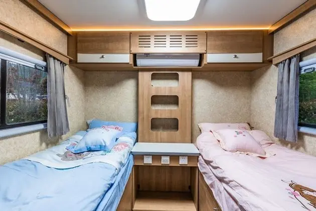 Signature Karavan