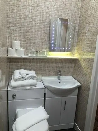 Luxury Süit, Banyolu/Duşlu