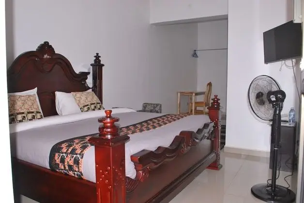 Deluxe Tek Büyük Yataklı Oda