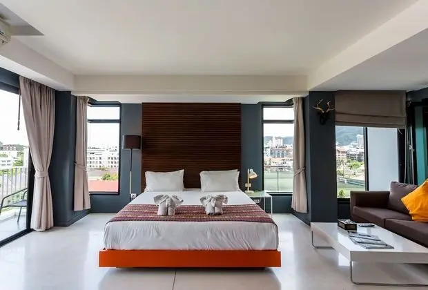 Ultra, 1 King Bed