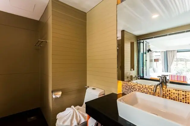Ultra, 1 King Bed
