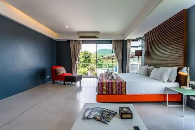 Ultra, 1 King Bed