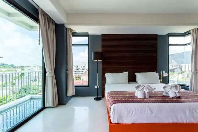 Ultra, 1 King Bed