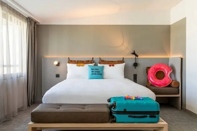 Oda, 1 En Büyük (King) Boy Yatak, Sigara İçilmez, Liman Manzaralı (Moxy Harbor)