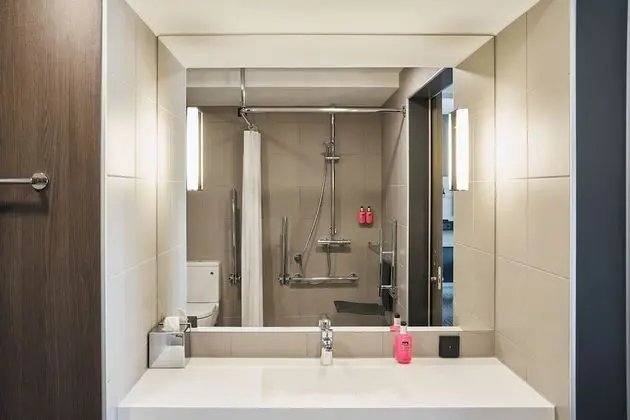 Oda, 1 Büyük (Queen) Boy Yatak, Sigara İçilmez