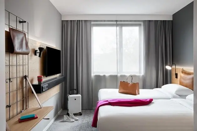 Oda, 2 Tek Kişilik Yatak, Sigara İçilmez