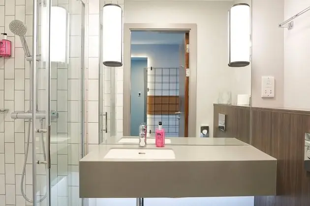 Oda, 1 Büyük (Queen) Boy Yatak, Sigara İçilmez, Manzaralı