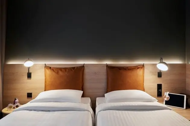 Oda, 2 Tek Kişilik Yatak, Sigara İçilmez (Moxy)