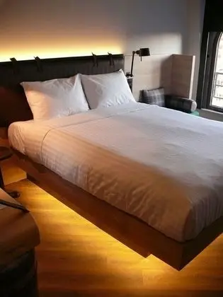 Oda, 2 Tek Kişilik Yatak, Sigara İçilmez