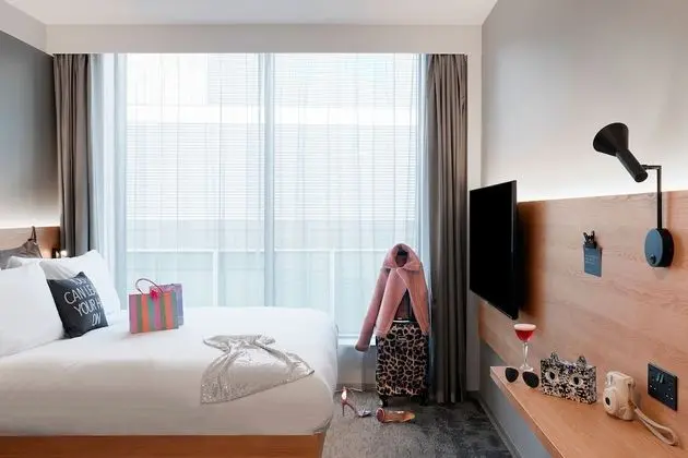 Premium Oda, 1 En Büyük (King) Boy Yatak, Sigara İçilmez (Moxy Sleeper)