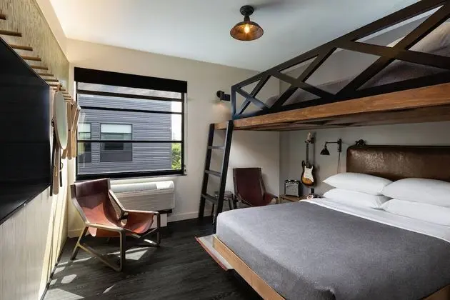 Çatı Katı (Loft)