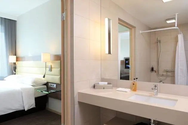 Family Oda, 1 Çift Kişilik Yatak