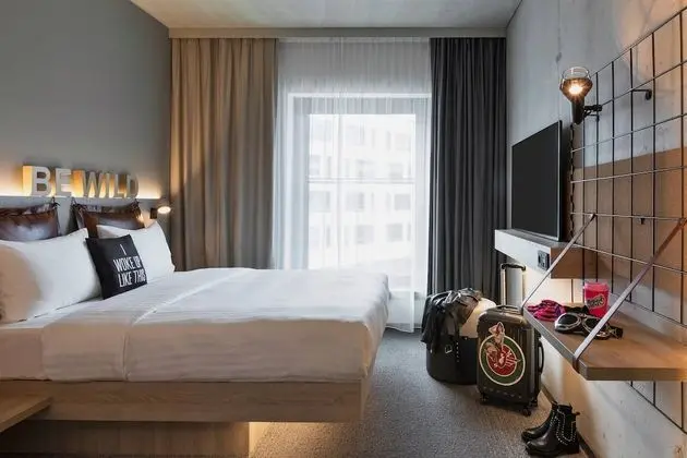 Oda, 1 Büyük (Queen) Boy Yatak, Sigara İçilmez (Moxy Sleeper)