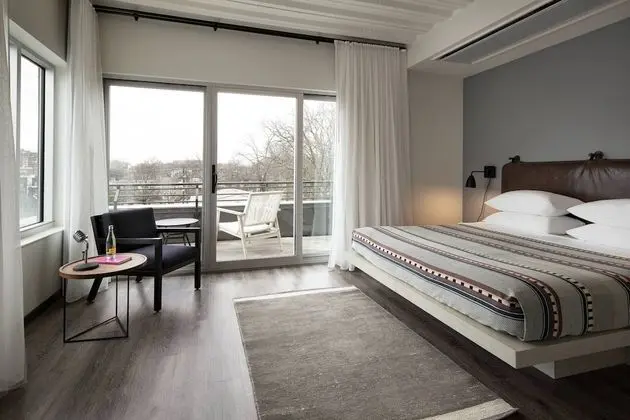 Oda, 1 En Büyük (King) Boy Yatak, Sigara İçilmez, Balkon