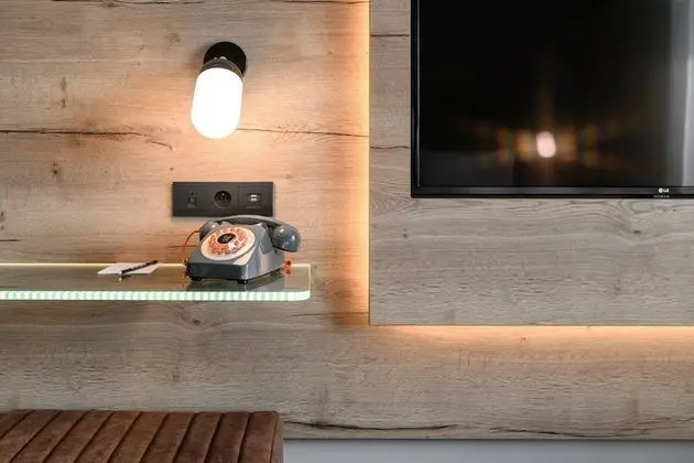 Oda, 2 Tek Kişilik Yatak, Sigara İçilmez