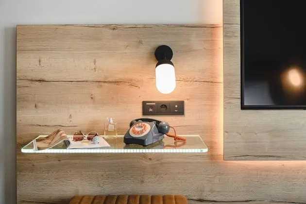 Oda, 2 Tek Kişilik Yatak, Sigara İçilmez