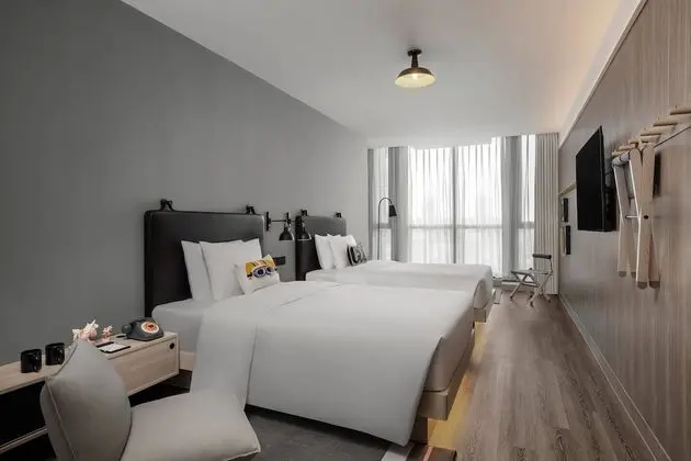 Oda, 2 Çift Kişilik Yatak, Sigara İçilmez, Şehir Manzaralı