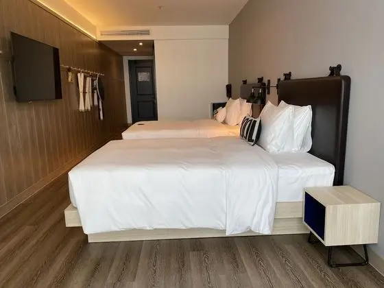 Oda, 2 Çift Kişilik Yatak, Sigara İçilmez, Şehir Manzaralı