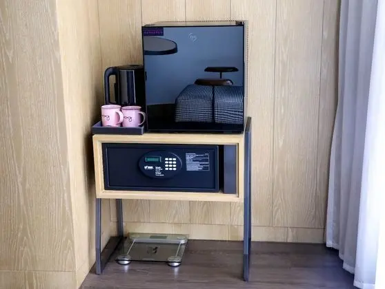 Junior Süit, 1 En Büyük (King) Boy Yatak, Sigara İçilmez, Şehir Manzaralı