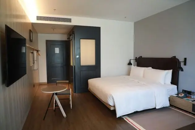 Oda, 1 En Büyük (King) Boy Yatak, Sigara İçilmez, Şehir Manzaralı