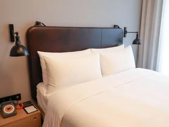 Standard Oda, 1 En Büyük (King) Boy Yatak, Sigara İçilmez, Şehir Manzaralı