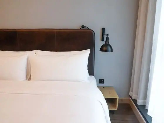 Standard Oda, 1 En Büyük (King) Boy Yatak, Sigara İçilmez, Şehir Manzaralı