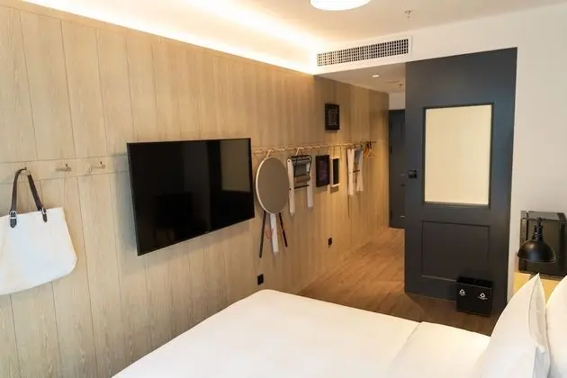 Standard Oda, 1 En Büyük (King) Boy Yatak, Sigara İçilmez, Şehir Manzaralı