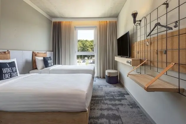 Oda, 2 Tek Kişilik Yatak, Sigara İçilmez, Şehir Manzaralı