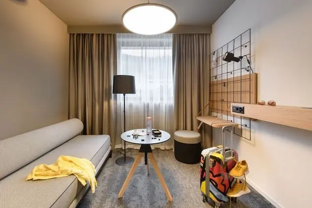 Family Oda, 1 Büyük (Queen) Boy Yatak ve Çekyat, Sigara İçilmez, Dağ Manzaralı