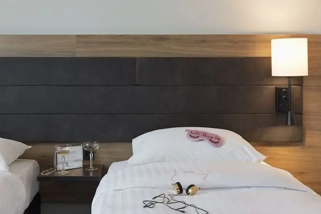 Oda, 2 Tek Kişilik Yatak, Sigara İçilmez