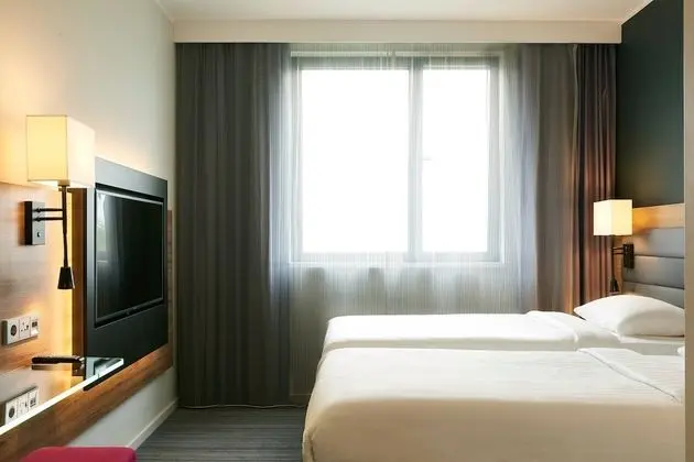 Oda, 2 Tek Kişilik Yatak, Sigara İçilmez (Moxy Double Sleeper)
