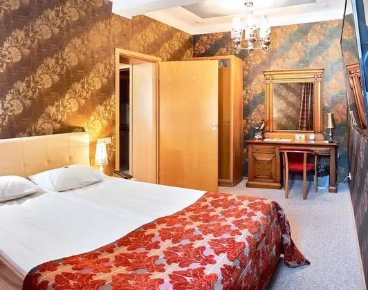 Superior Tek Büyük Yataklı Oda (two rooms)