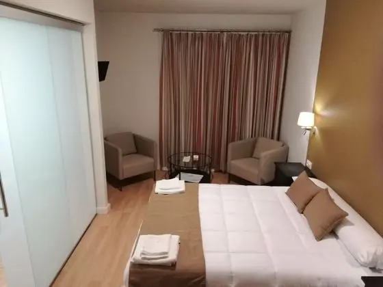 Tek Büyük Yataklı Oda