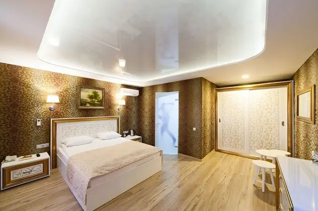 Comfort Tek Büyük Yataklı Oda