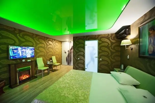Comfort Tek Büyük Yataklı Oda