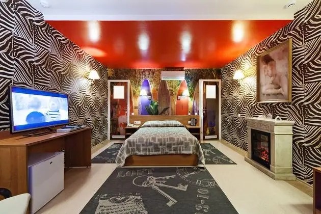 Comfort Tek Büyük Yataklı Oda