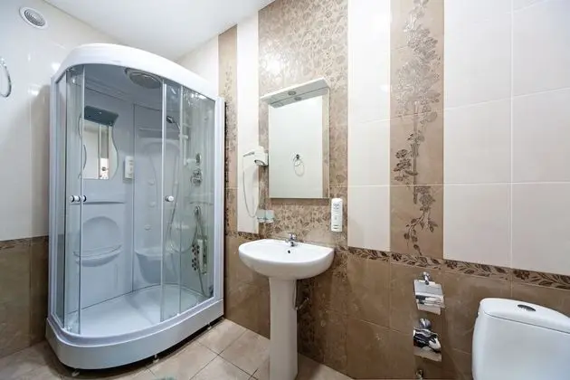Comfort Tek Büyük Yataklı Oda