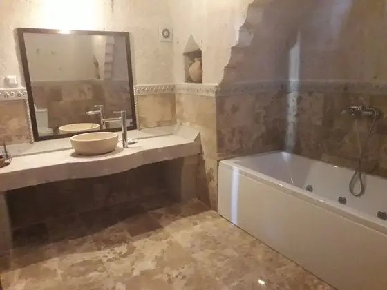 Comfort Üç Kişilik Oda, Vadi Manzaralı, Zemin Kat