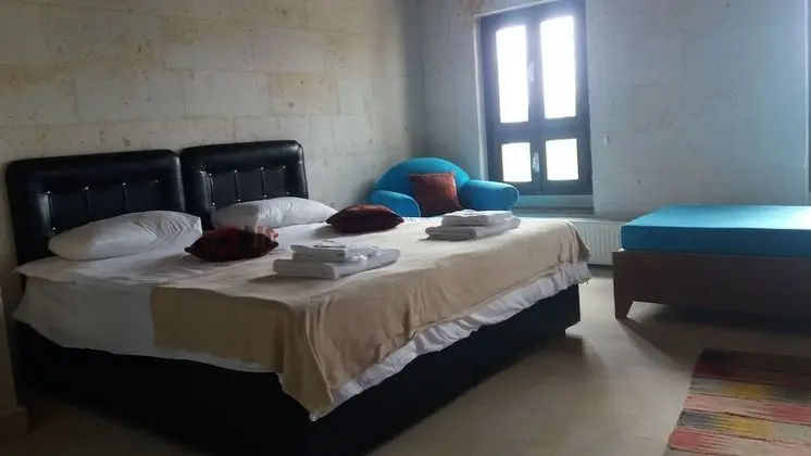 Üç Kişilik Oda, Bahçe Manzaralı