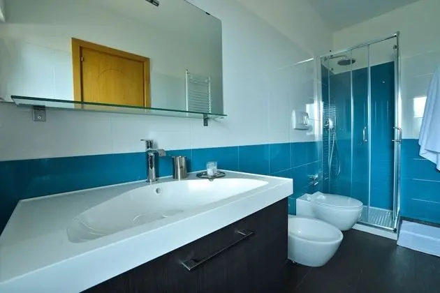 Deluxe Tek Büyük Yataklı Oda (Movie Room)