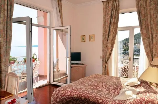 1 Çift ​​kişilik Yatak Deluxe Sea View