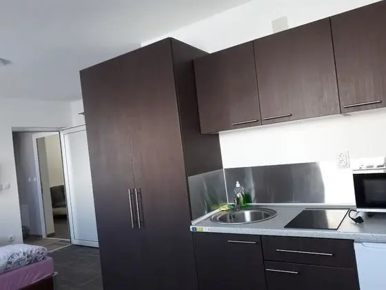 Standard Apart Daire, Dağ Yamacı