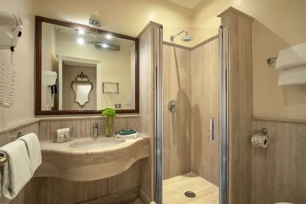 Tek Büyük Yataklı Oda