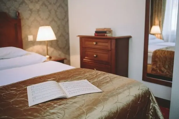 Tek Büyük Yataklı Oda