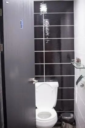 Ortak Ranzalı Oda, Sadece erkekler için