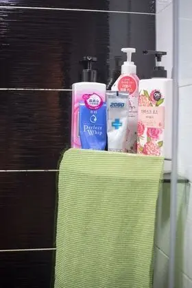Ortak Ranzalı Oda, Sadece kadınlar için