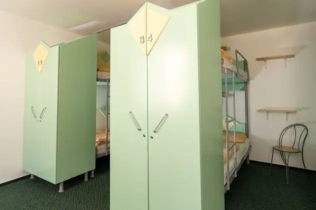 Ortak Ranzalı Oda, Karma Ranzalı Oda (Bed in 12-Bed Dormitory Room)