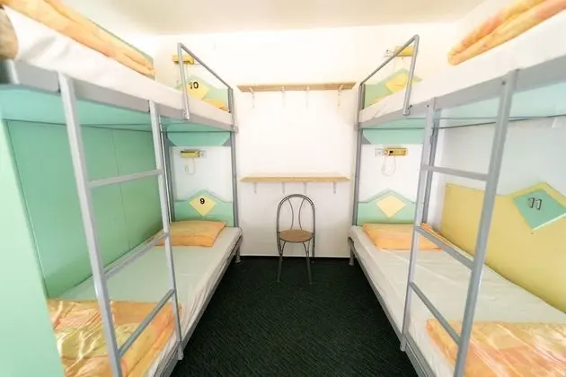 Ortak Ranzalı Oda, Karma Ranzalı Oda (Bed in 12-Bed Dormitory Room)
