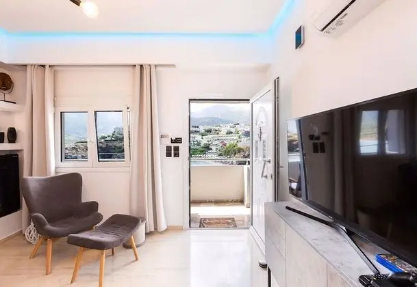 Family Ev, Birden Çok Yatak, Denize Bakan (Mpali Bay View  And Beach Front Apt)